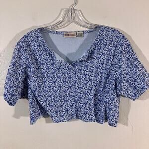 Faded Glory Light Blue Floral Crop Top Henley Shirt‎